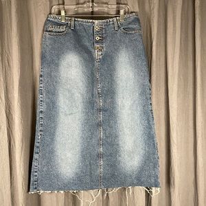Hydraulic button fly maxi raw hem denim skirt